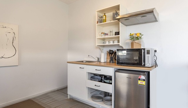 Gawler Townhouse Modern 1 Bedroom Plus optional Futon, with bathtub