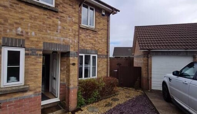 3 Bed house with Garage Nr BPW & Brecon Beacons