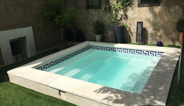 Gd comfort, deco neat, garden, spa and heated pool, prox beach.