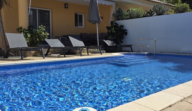 "Gecko"@MARISOL: 250m to the beach, private pool, A/C, WiFi, dog beach