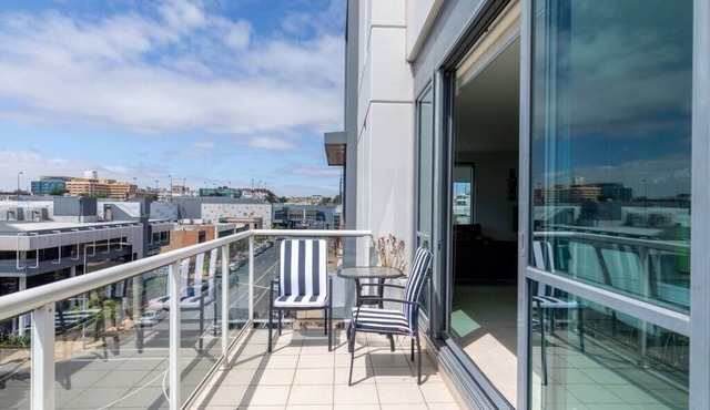 Geelong Waterfront Penthouse Apartment