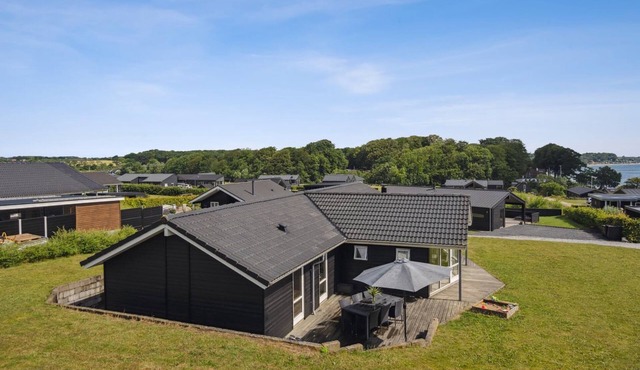 "Geeske" - 150m from the sea by Interhome