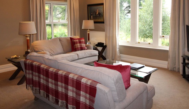 GELTSDALE GARDEN APARTMENT, family friendly in Wetheral