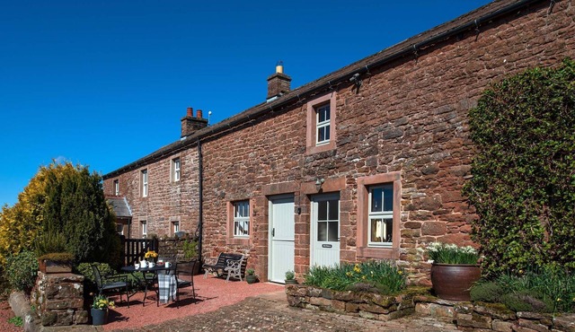 Geltsdale Hows, Kirkoswald - a cottage that sleeps 3 guests in 2 bedrooms