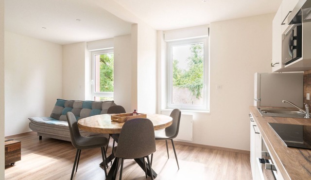 Gemütlich 2 - Two Bedroom Apartment, Sleeps 4