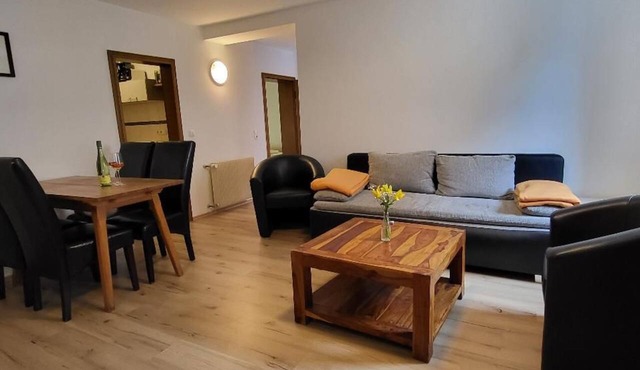 Gemütlich eingerichtete Ferienwohnung mit zwei getrennten Schlafzimmern in Eisenheim