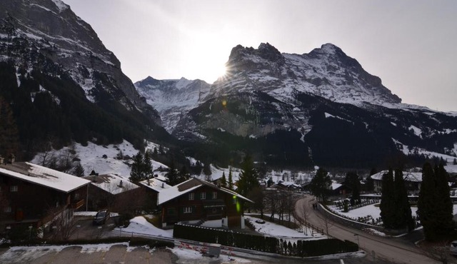 Gemütliche Wohnung mit Eigerblick