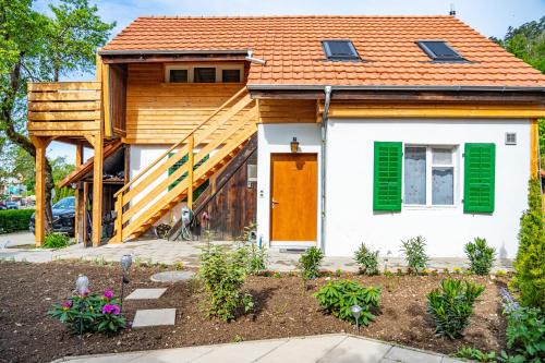 Gemütliche Wohnung mit Terasse und Feuerstelle