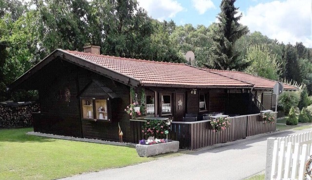Gemütliches Ferienhaus umrahmt von Wiesen und Wäldern in Eppenschlag