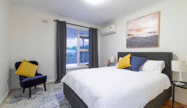 Gem Apartment 2 - Courtyard I Coffee I Beach