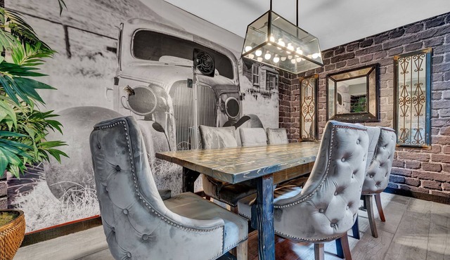 Gem City Condo *5 Bed *Home Theater *Game Room