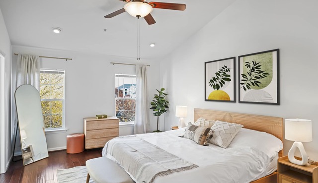 Gem in Germantown – Walk to Restaurants & Shops!