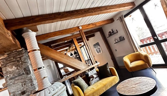 Genepi Chalet sleeps 14 Jacuzzi sleeps 6/8
