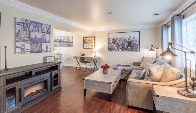 Generous 2-Bedroom New York Inspired Vacation Rental