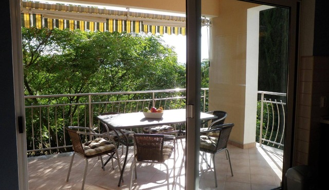 Generous holiday apartment Lolinka Bibinje
