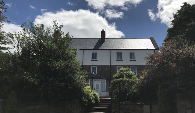 Generous Six-Bedroom Family House on the Northumberland Coast