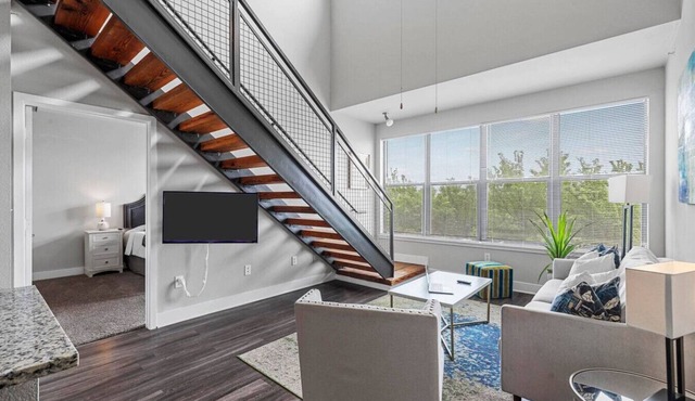 Generous space, up to 26% off - walk Downtown!