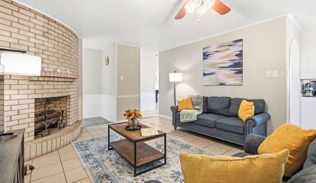 Generously Sized 5 Bedroom Retreat