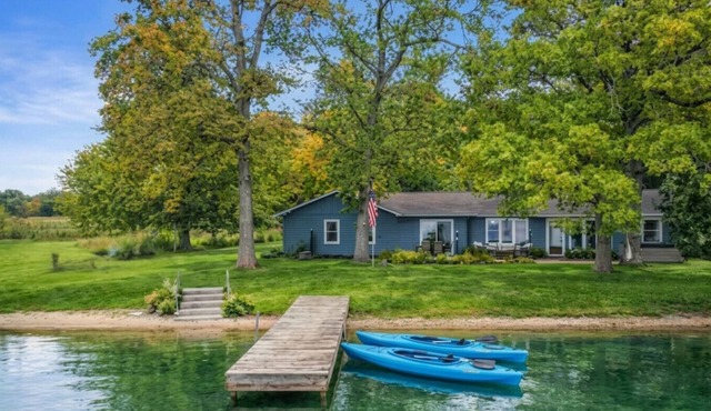 Genesee Lake 4BR Modern Escape