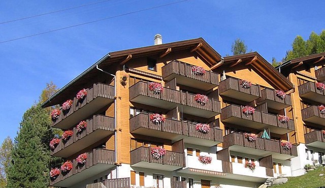 Gentiana (Utoring) by Interhome