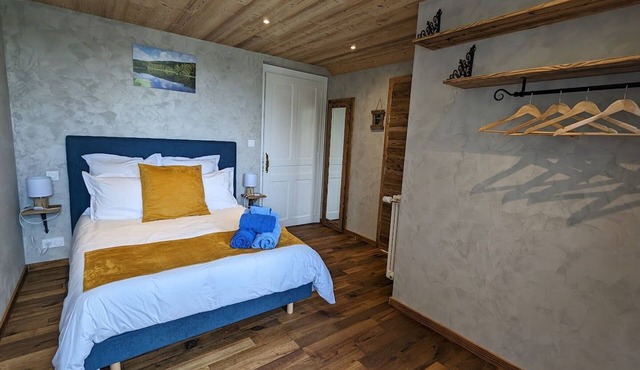 Gentiane Room - 2 Double Beds & Sauna, Perfect for Families