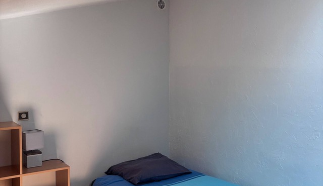 'Gentiane' Room with Shared Garden and Wi-Fi