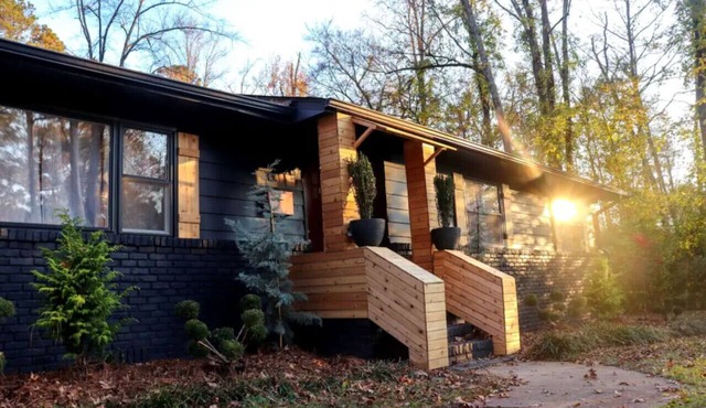 Gentry Pines: Huge backyard ~ Loaded Game Room