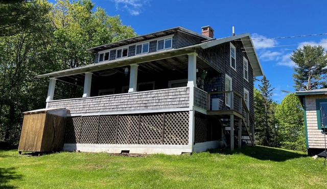 Genuine Maine Coast Cottage Experience - Stunning views of Penobscot Bay