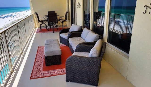 Georgeous 2-Bedroom; Disc Fall Rates! Spect Gulf Views; Beach Chair Serv Incl.