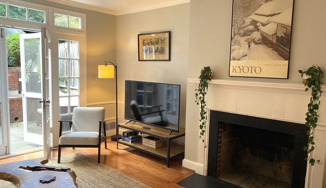 Georgetown Awesome Townhome 3BR 3.5BA