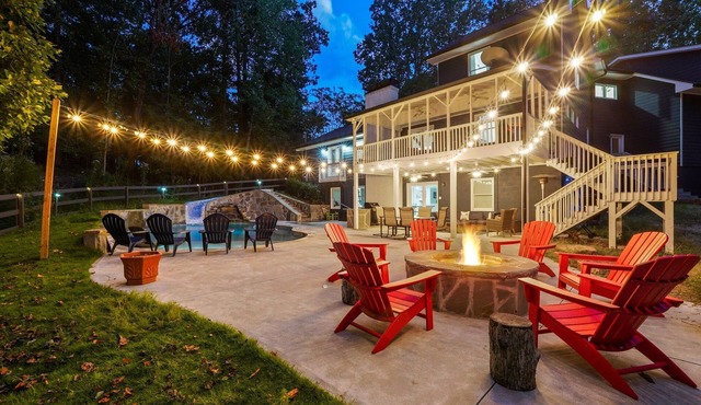 Georgia Lakeside Getaway with Private Pool