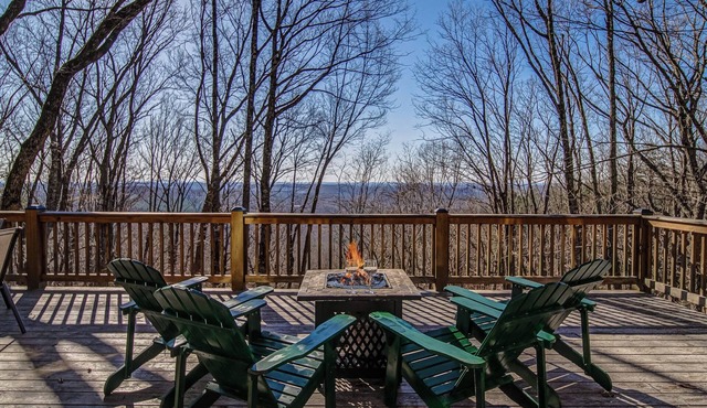Georgia Mountains! Gated- Golf/Lake and Views!