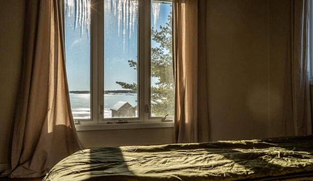 Georgian Bay 3-bdrm lakefront Main House