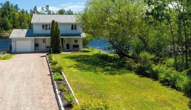 Georgian Bay Riverside Retreat