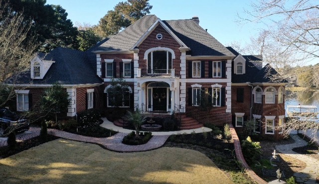 Georgian Colonial on the Savannah River