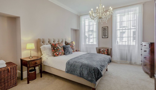 Georgian Vogue - stylish apartment for 5 in the city