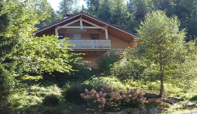 Gérardmer, beautiful, bright chalet for 6 people, near lake and town center.