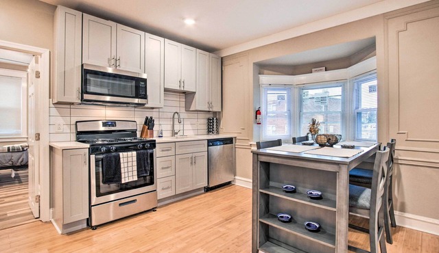 Germantown Philly Apt - 7 Miles to City Center!