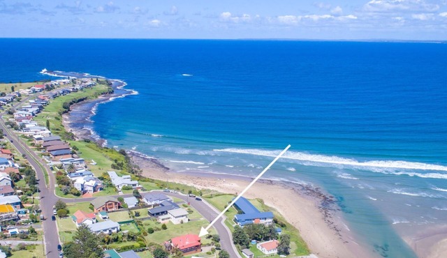 Gerroa Dreaming, Gerroa