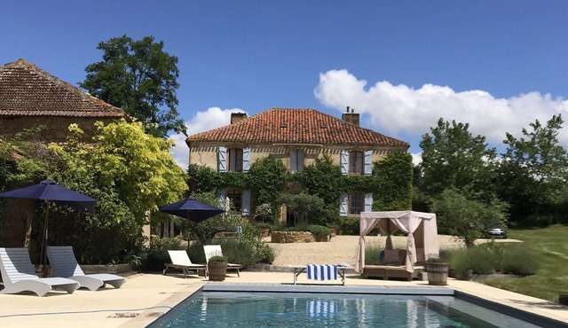 Gers 5bed Farmhouse , splendid views & stunning pool near Marciac sleeps 10 -12