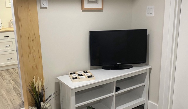 Gertie's Nook: Charming Private Studio Space close to everything!