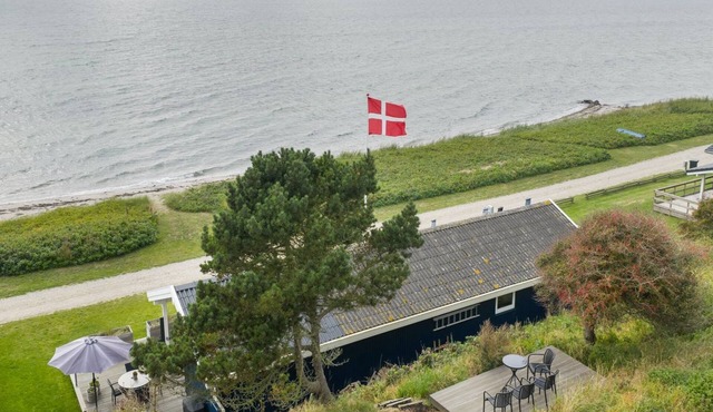 "Gertje" - 20m from the sea by Interhome