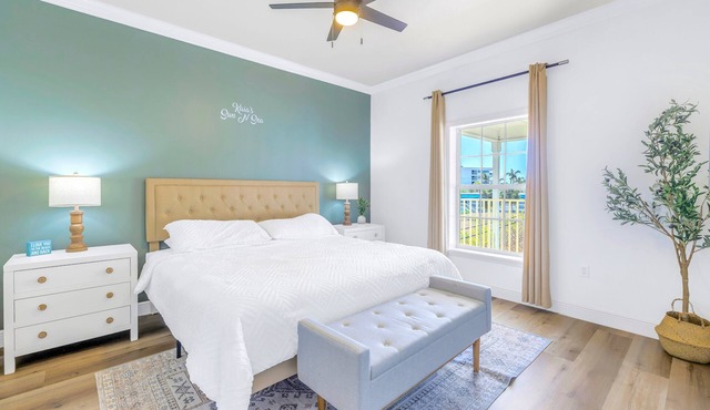 Gertrude's Siesta | Pool, Jacuzzi | 1 Min to Beach | 4 Min to Dining & Music!