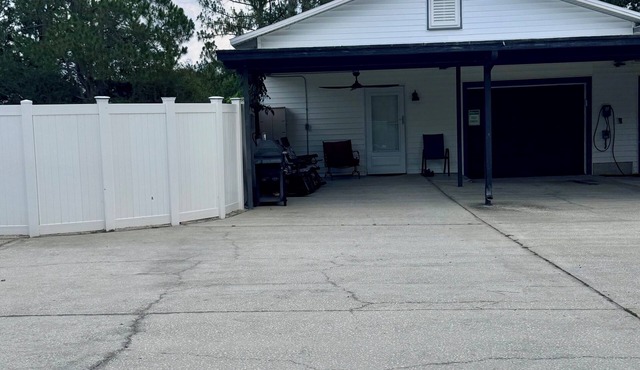 Get A Private One Bed Room Apartment At A Great Price.