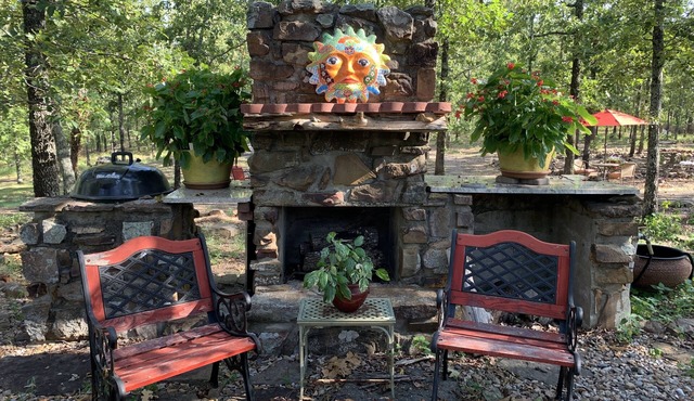 Get a real taste of true Southern hospitality and natural woodland beauty.