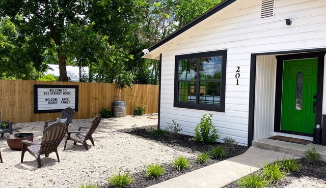 *Get-Away by River Trail, Hot Tub, Fire Pit, Bikes, Grill