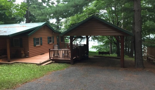 Get away from it all and relax on the lake!