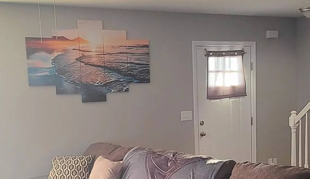 Get away in New home away from home Near the beach!