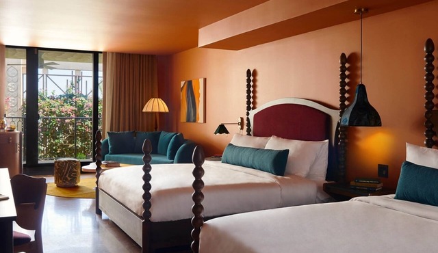 Get Ready for Blissful Getaway! 4 Relaxing Units with Rooftop Pool Access!