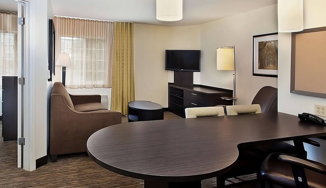 Get Some Refreshing Rest! Free Parking, Pet-friendly Property, Near Lukens Park